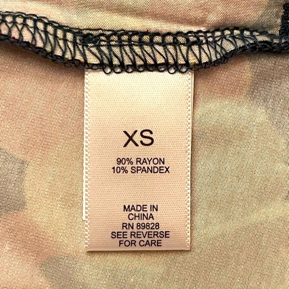 LOGO BY LORI GOLDSTEIN 70s RAYON 230 FLORAL PRINT TOP SZ XS/S NWOT - Picture 5 of 5